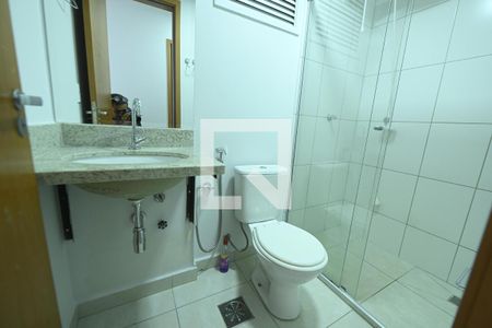 Apartamento para alugar com 77m², 3 quartos e 2 vagasBanheiro 