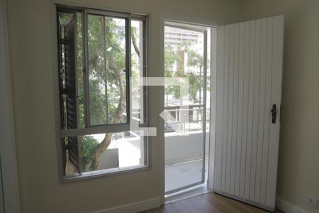 Apartamento à venda com 70m², 2 quartos e 1 vagaSuite 