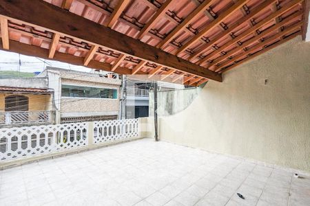 Casa à venda com 199m², 3 quartos e 2 vagasVaranda do quarto 1