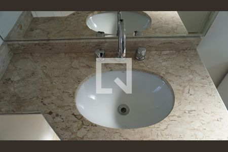 Apartamento à venda com 120m², 3 quartos e 2 vagasBanheiro da Suíte 2