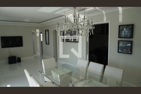 Apartamento à venda com 120m², 3 quartos e 2 vagasSala