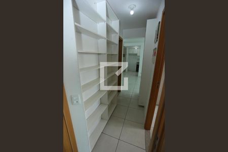 Corredor de apartamento para alugar com 2 quartos, 70m² em Sul (águas Claras), Brasília