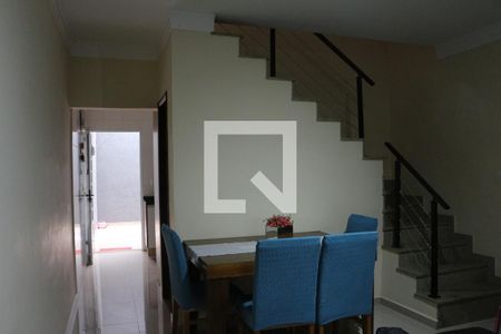 Sala de casa à venda com 3 quartos, 120m² em Vila Fernandes, São Paulo