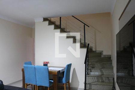 Sala de casa à venda com 3 quartos, 120m² em Vila Fernandes, São Paulo