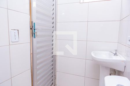 Casa para alugar com 34m², 1 quarto e sem vaga Casa para alugar com 34m², 1 quarto e sem vagaBanheiro