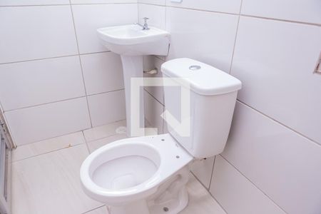 Casa para alugar com 34m², 1 quarto e sem vaga Casa para alugar com 34m², 1 quarto e sem vagaBanheiro