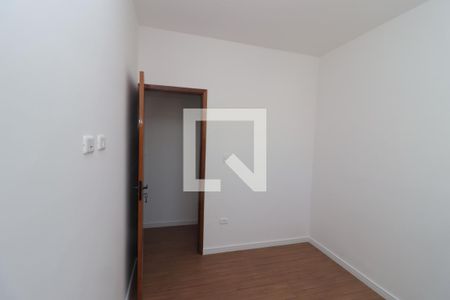 Quarto 1 de apartamento para alugar com 2 quartos, 46m² em Vila Santa Isabel, São Paulo