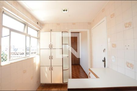 Apartamento à venda com 92m², 3 quartos e 2 vagasCozinha