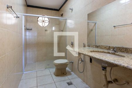 Casa à venda com 230m², 3 quartos e 3 vagas Casa à venda com 230m², 3 quartos e 3 vagasBanheiro Social