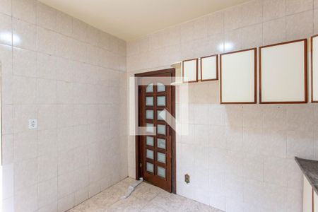 Casa à venda com 230m², 3 quartos e 3 vagas Casa à venda com 230m², 3 quartos e 3 vagasCozinha