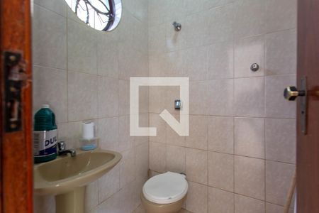 Casa à venda com 230m², 3 quartos e 3 vagas Casa à venda com 230m², 3 quartos e 3 vagasBanheiro de serviço