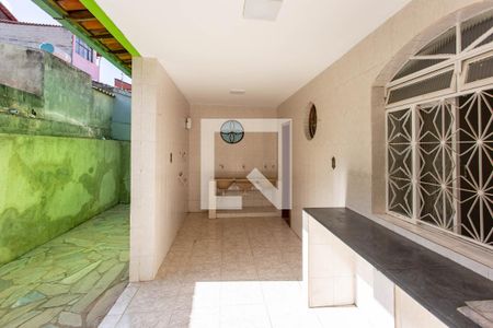 Casa à venda com 230m², 3 quartos e 3 vagas Casa à venda com 230m², 3 quartos e 3 vagasÁrea de Serviço