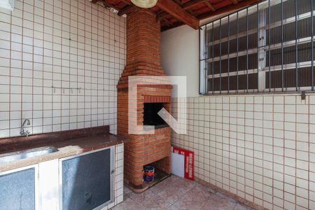 Casa à venda com 217m², 3 quartos e 2 vagasQuintal e Churrasqueira 