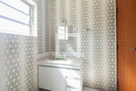 Casa à venda com 217m², 3 quartos e 2 vagasBanheiro Suíte 