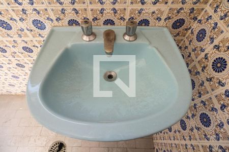 Casa à venda com 217m², 3 quartos e 2 vagasBanheiro de Serviço 