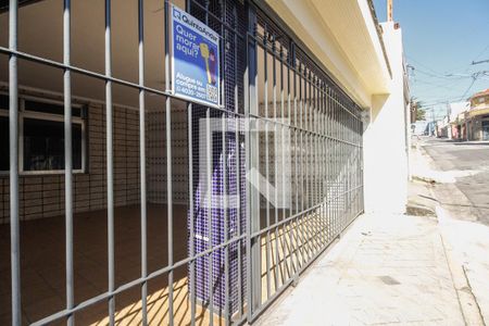 Casa à venda com 217m², 3 quartos e 2 vagasFachada 