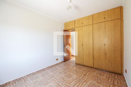 Casa à venda com 217m², 3 quartos e 2 vagasQuarto 2