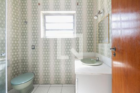 Casa à venda com 217m², 3 quartos e 2 vagasBanheiro Suíte 