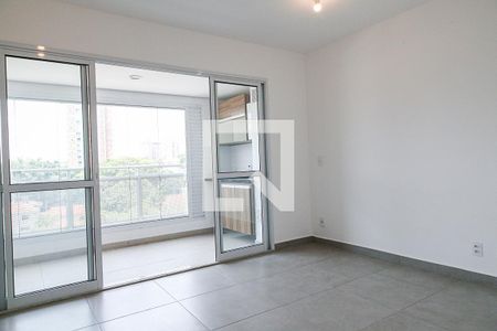 Sala / Quarto de kitnet/studio à venda com 1 quarto, 27m² em Campo Belo, São Paulo