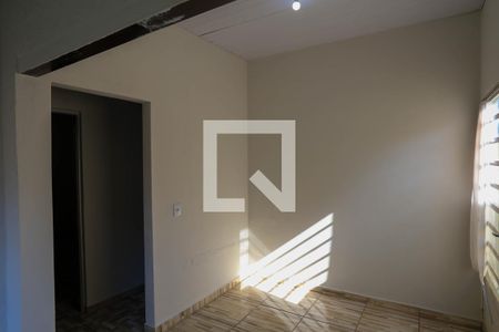 Sala de kitnet/studio para alugar com 2 quartos, 65m² em Horto Florestal, Belo Horizonte