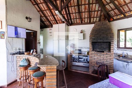 Casa à venda com 150m², 4 quartos e 5 vagas Casa à venda com 150m², 4 quartos e 5 vagasÁrea gourmet