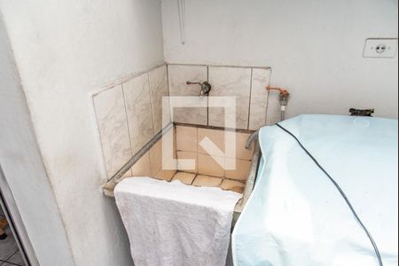 Casa à venda com 80m², 3 quartos e sem vagaÁrea de serviço