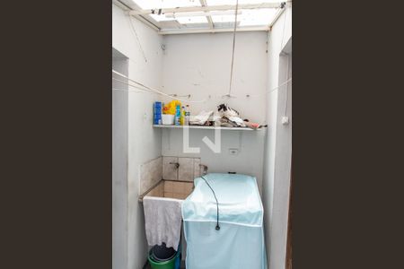 Casa à venda com 80m², 3 quartos e sem vagaÁrea de serviço