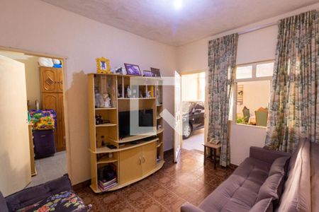 Casa à venda com 212m², 4 quartos e 4 vagasSala 2