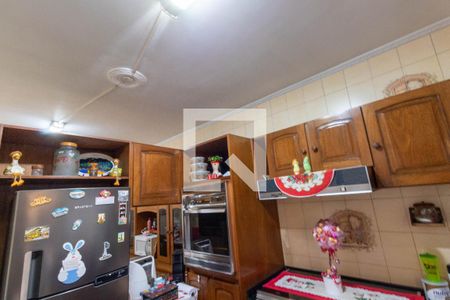 Casa à venda com 212m², 4 quartos e 4 vagasCozinha - Armários