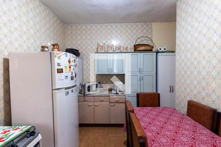 Casa à venda com 212m², 4 quartos e 4 vagasCozinha 2 