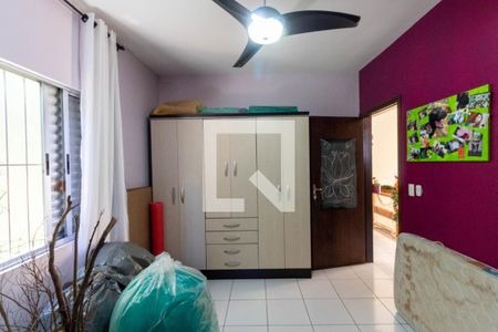 Casa à venda com 212m², 4 quartos e 4 vagasQuarto 2