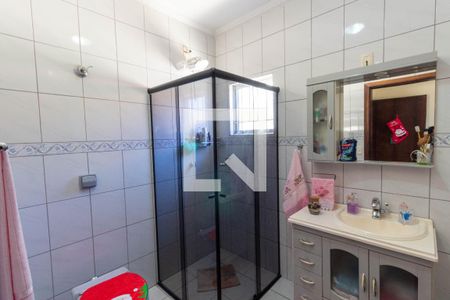 Casa à venda com 212m², 4 quartos e 4 vagasBanheiro da Suíte