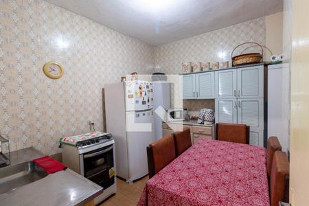 Casa à venda com 212m², 4 quartos e 4 vagasCozinha 2 