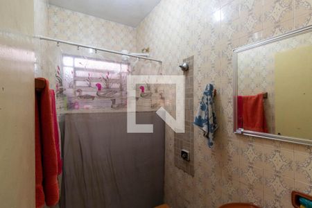 Casa à venda com 212m², 4 quartos e 4 vagasBanheiro 2 