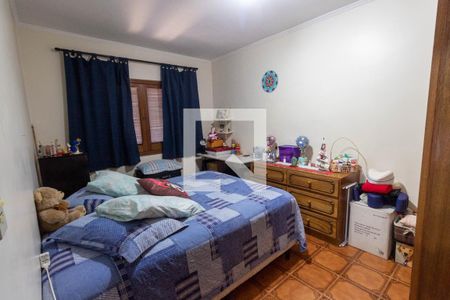 Casa à venda com 212m², 4 quartos e 4 vagasEscritório