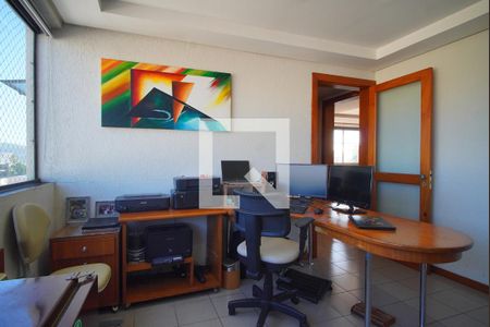 Apartamento à venda com 220m², 1 quarto e 3 vagasEscritório