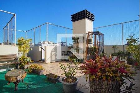 Apartamento à venda com 220m², 1 quarto e 3 vagasTerraço