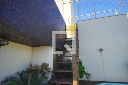 Apartamento à venda com 220m², 1 quarto e 3 vagasAcesso a piscina