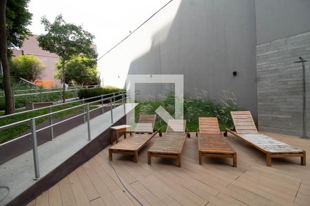 Apartamento à venda com 53m², 1 quarto e 2 vagas Apartamento à venda com 53m², 1 quarto e 2 vagasÁrea comum - Piscina