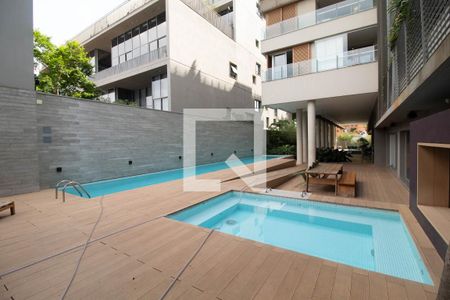 Apartamento à venda com 53m², 1 quarto e 2 vagas Apartamento à venda com 53m², 1 quarto e 2 vagasÁrea comum - Piscina