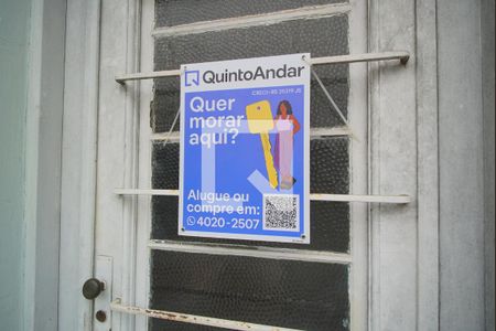 Casa à venda com 110m², 2 quartos e 1 vagaFachada