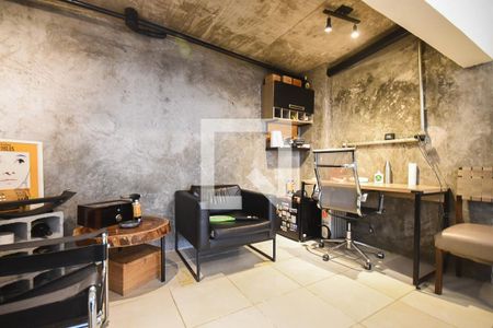 Casa de condomínio à venda com 130m², 2 quartos e 2 vagasEscritório