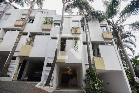 Casa de condomínio à venda com 130m², 2 quartos e 2 vagasFachada