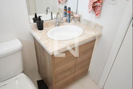 Casa à venda com 188m², 3 quartos e 4 vagas Casa à venda com 188m², 3 quartos e 4 vagasBanheiro da Suíte