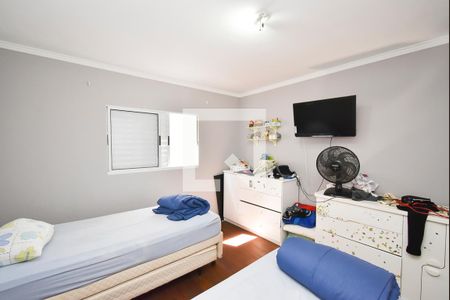 Casa à venda com 188m², 3 quartos e 4 vagas Casa à venda com 188m², 3 quartos e 4 vagasQuarto 2