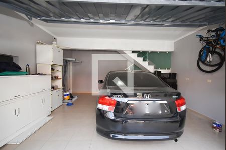 Casa à venda com 188m², 3 quartos e 4 vagas Casa à venda com 188m², 3 quartos e 4 vagasGaragem