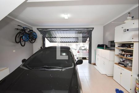Casa à venda com 188m², 3 quartos e 4 vagas Casa à venda com 188m², 3 quartos e 4 vagasGaragem