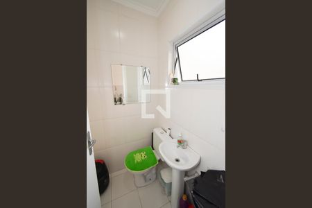 Casa à venda com 188m², 3 quartos e 4 vagas Casa à venda com 188m², 3 quartos e 4 vagasBanheiro externo