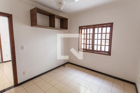 Quarto 1 de casa à venda com 3 quartos, 200m² em Serra, Belo Horizonte