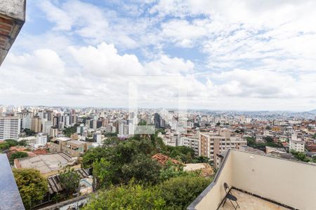Casa à venda com 400m², 5 quartos e 4 vagasVista da Área da Churrasqueira/Área de Serviço